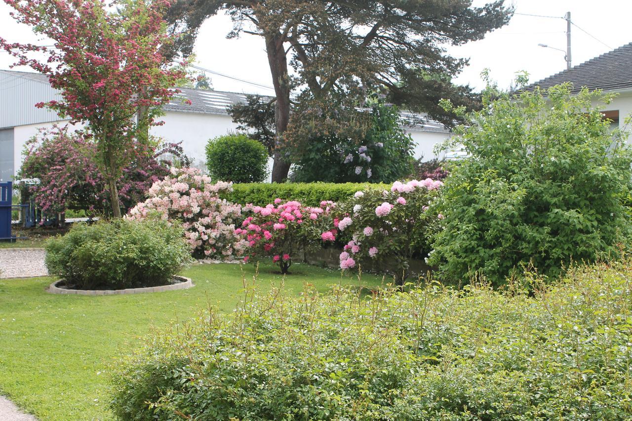 Une Chambre D'Hote Yvetot Exterior foto